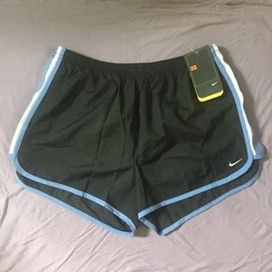 NWT Nike Women's DriFit Training Shorts - Sz. Lg